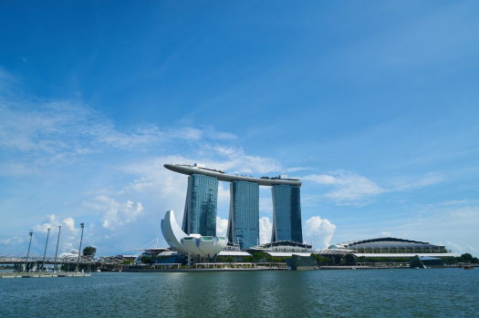Singapore Monetary Authority Warns Investors about Crypto Investment Risks