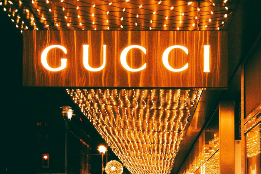 Luxury Wear Giant Gucci Announces Accepting Payments in Bitcoin And 11 Other Cryptos